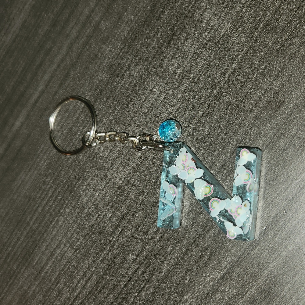 "Z" Resin Keychain ✨️ - Picture 2 of 3